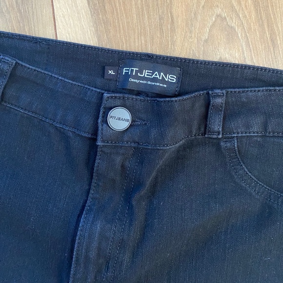 Fitjeans 360 High Waisted - Black - Picture 11 of 14